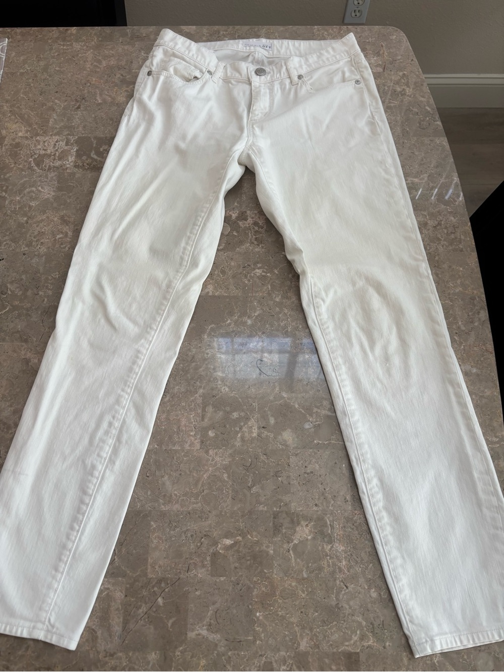 Loft white jeans 25/0